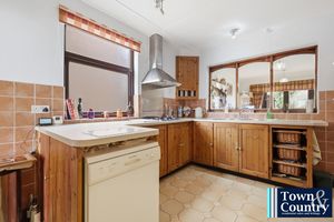 LADYSMITH AVENUE- click for photo gallery